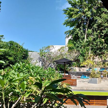 ชวาโคฟ บีช โฮเต็ล Hotel Batukaras ภายนอก รูปภาพ